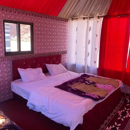 Calm Camp Panzió Rum vádi Kültér fotó