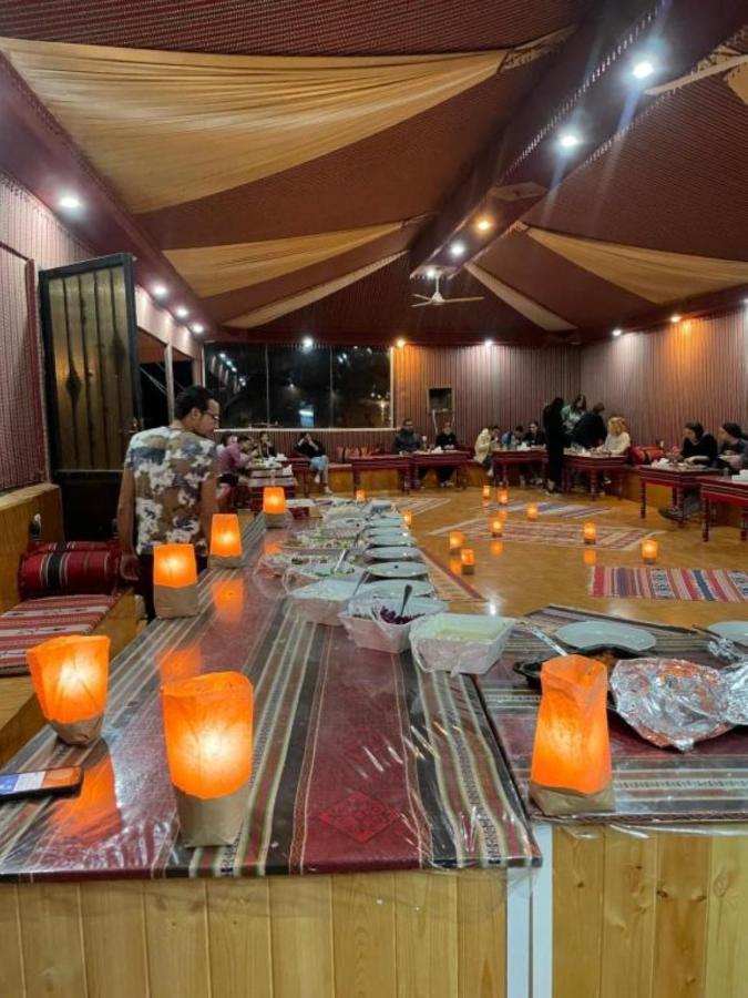 Calm Camp Panzió Rum vádi Kültér fotó