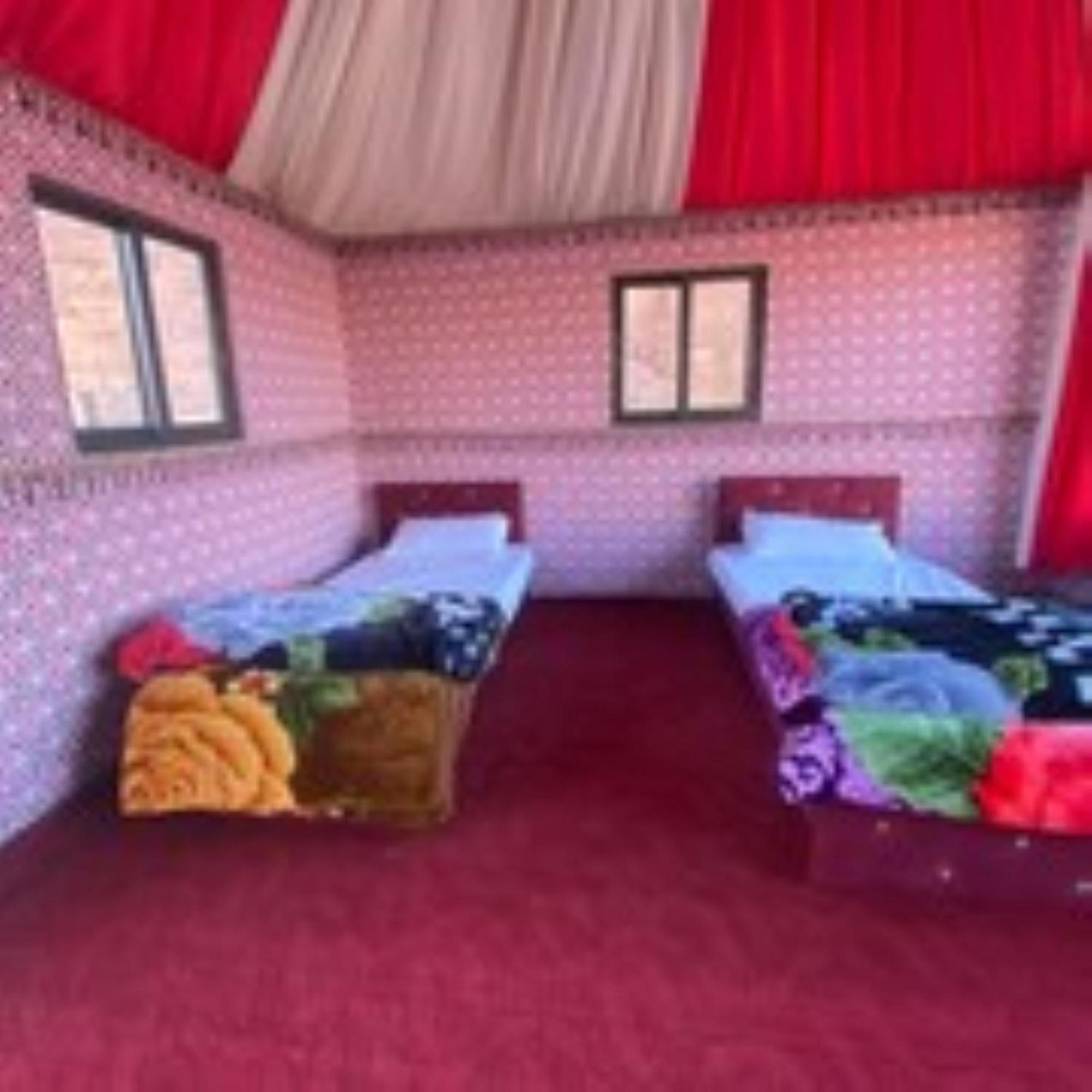 Calm Camp Panzió Rum vádi Kültér fotó