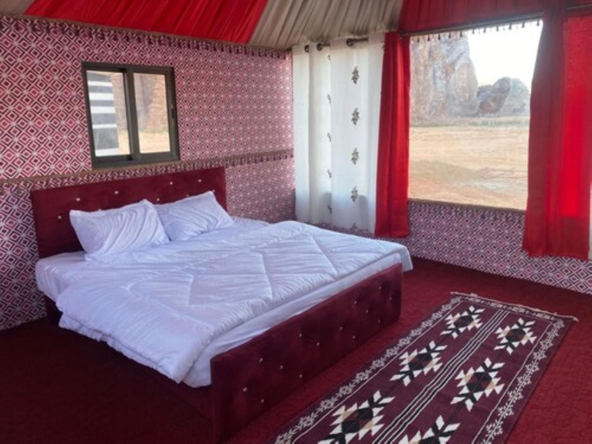 Calm Camp Panzió Rum vádi Kültér fotó